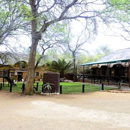 Weltevrede Lodge - Self Catering Houses Marloth Park Exteriér fotografie