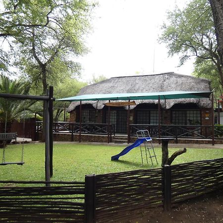 Weltevrede Lodge - Self Catering Houses Marloth Park Exteriér fotografie