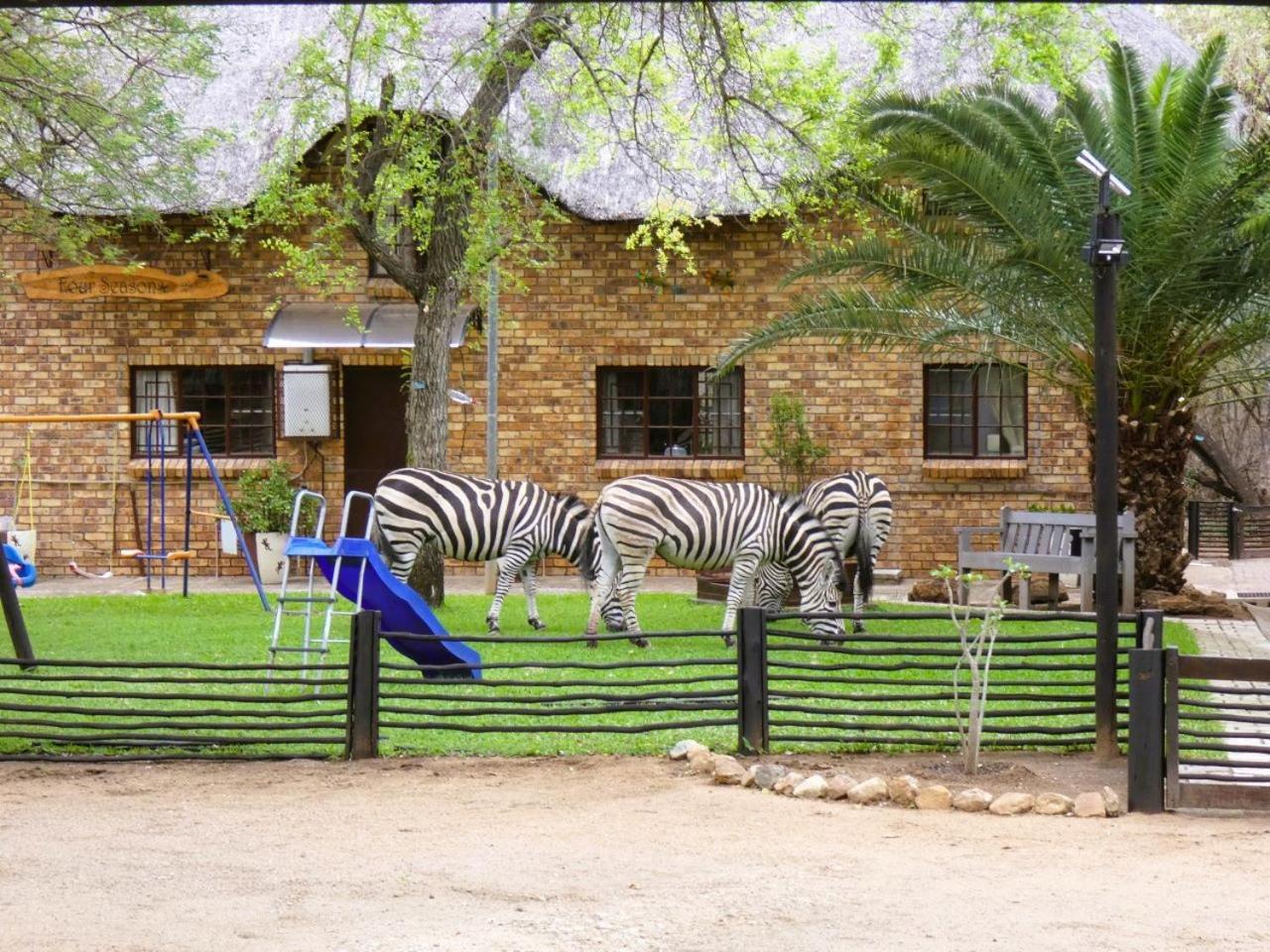 Weltevrede Lodge - Self Catering Houses Marloth Park Exteriér fotografie