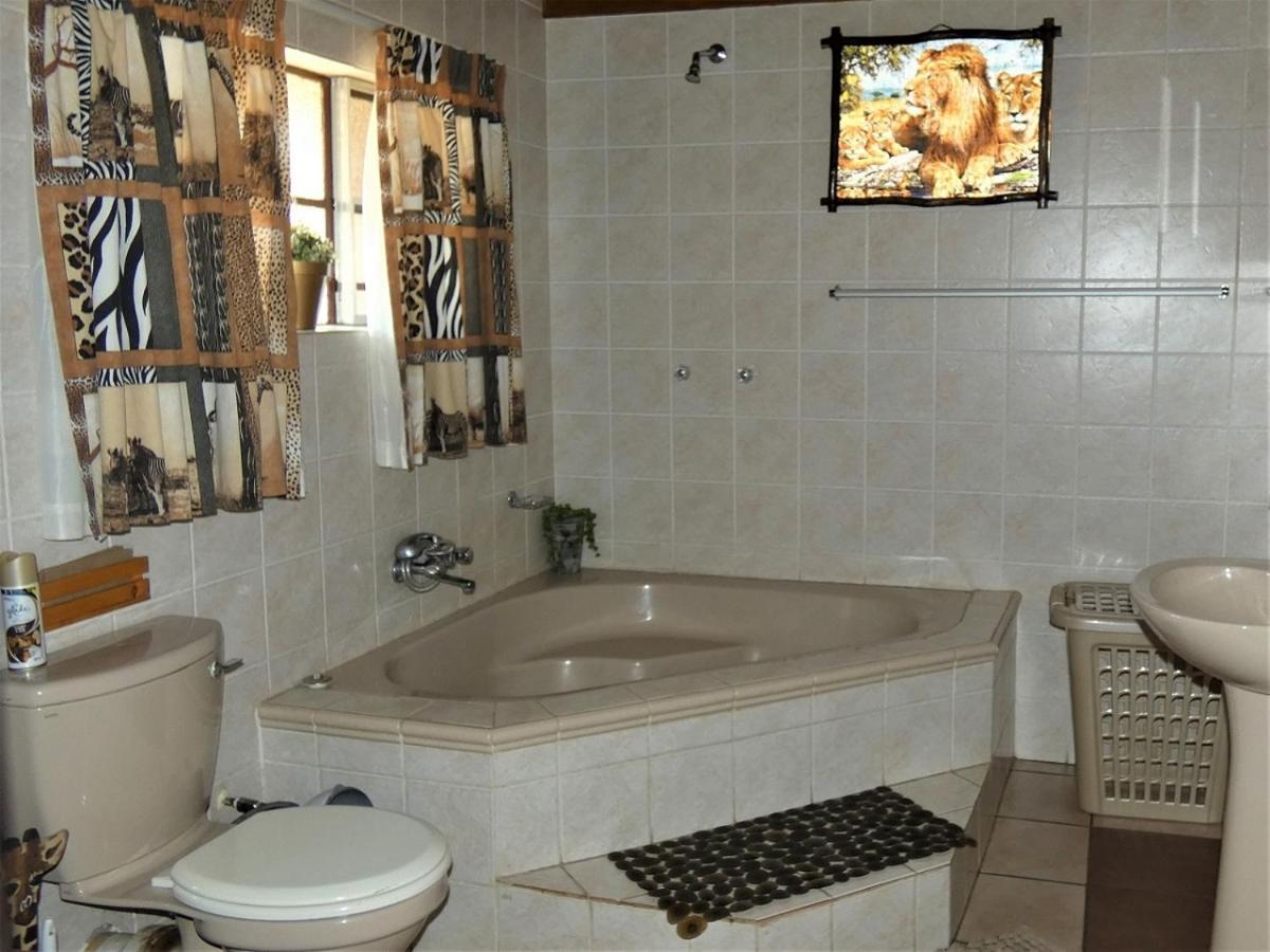 Weltevrede Lodge - Self Catering Houses Marloth Park Exteriér fotografie